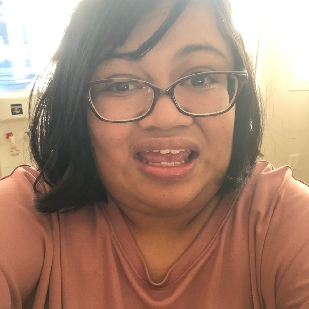 Meet your Posher, Daniela